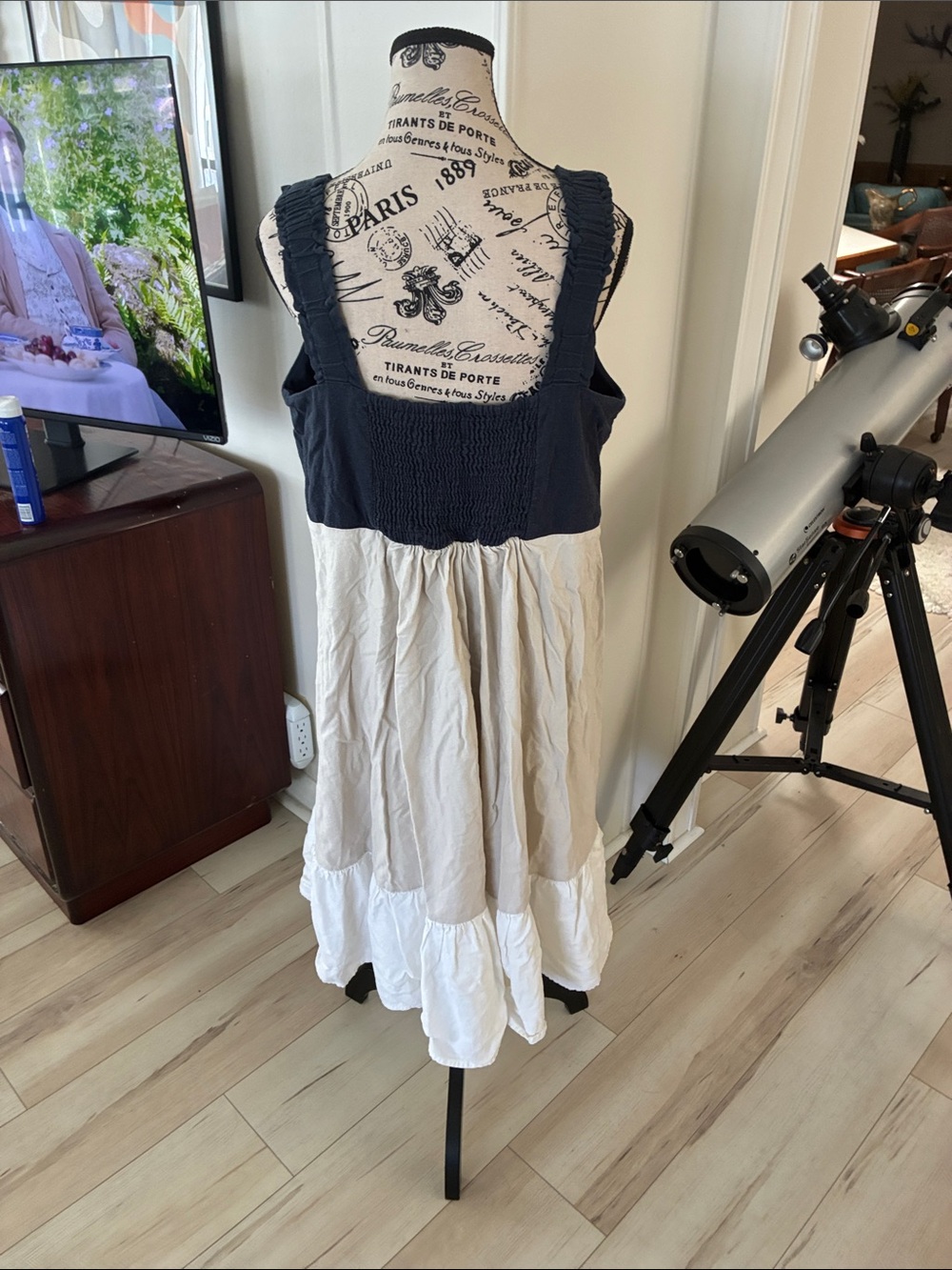 52 Seven Plus 1X Sleeveless Two-Tone Navy and Cream Tiered Midi Dress Good Cond - Picture 4 of 4